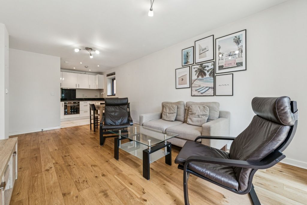 Property photo 3 of 12