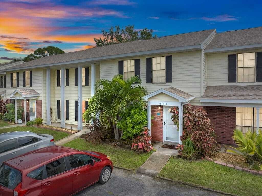 Property photo 1 of 31