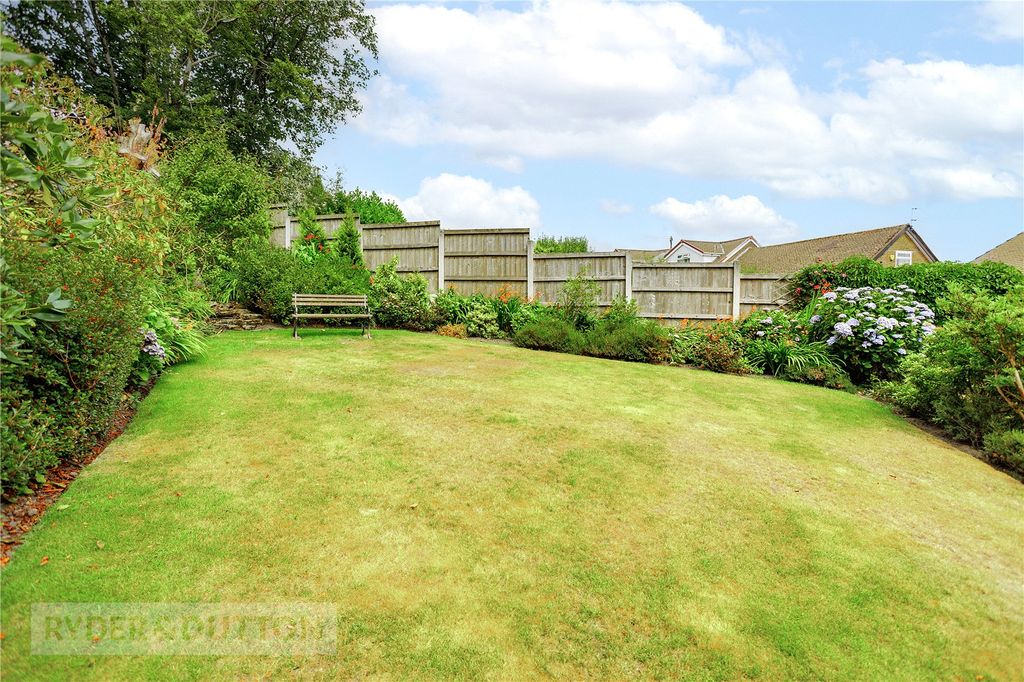 Property photo 2 of 25 Rear Garden