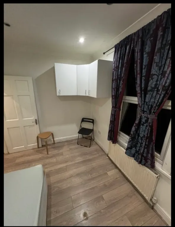 Property photo 3 of 5