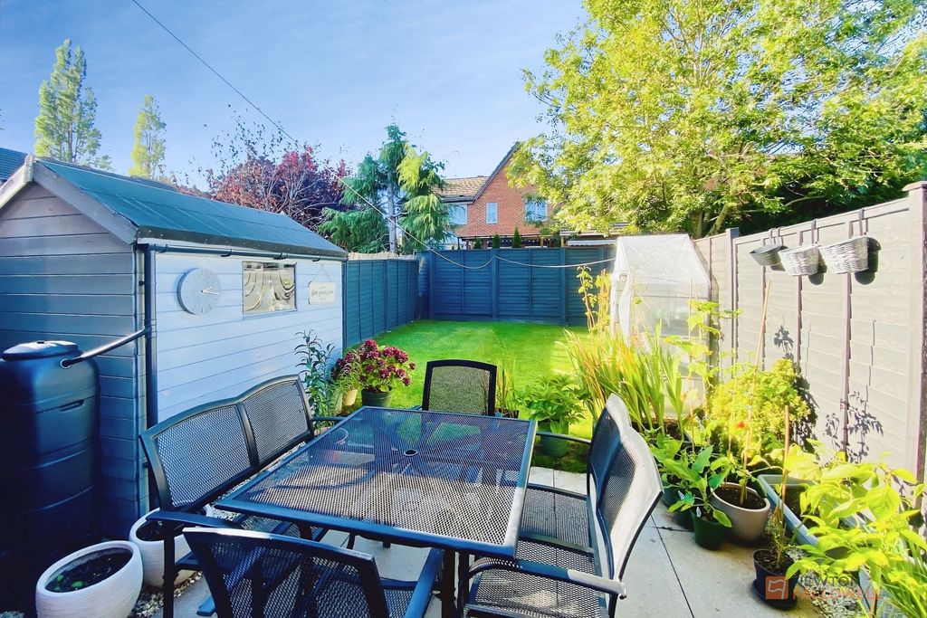 Property photo 2 of 16