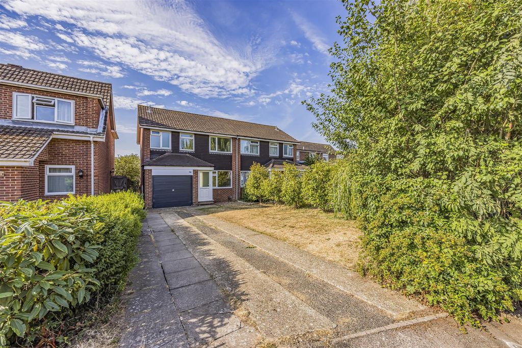 Property photo 1 of 10 Brook Gardens, Emsworth-Porticomarketing-Nexa-26.J
