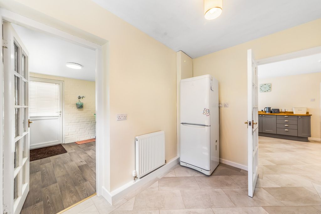 Additional image 8 of 3 bed detached bungalow for saleLichfield Avenue, Evesham WR11