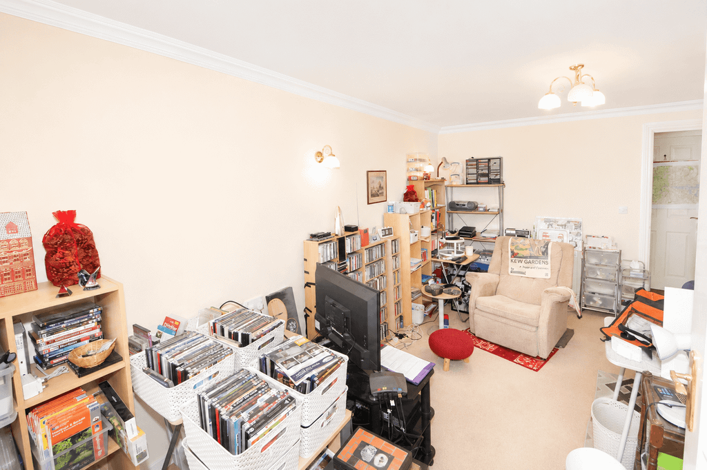 Property photo 3 of 7 Gallery