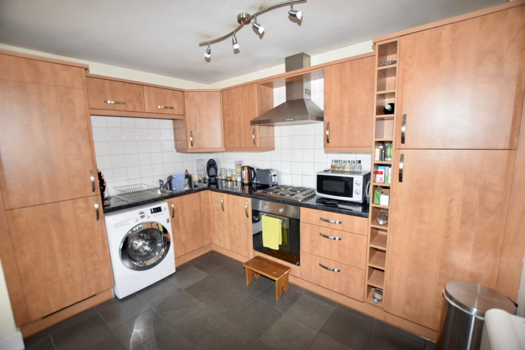 Property photo 3 of 7 1952894