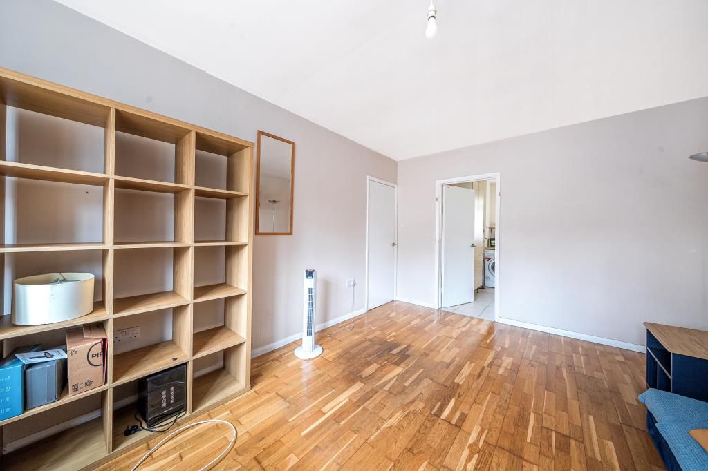 Property photo 3 of 21 Reception