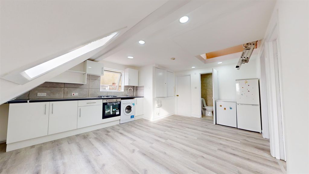 Property photo 1 of 14 02152024_131108.Jpg