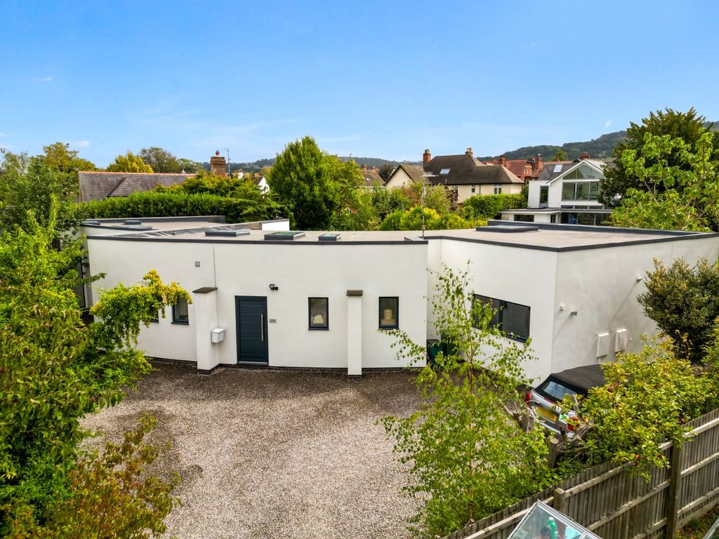 Property photo 1 of 15 174A Old Bath Road