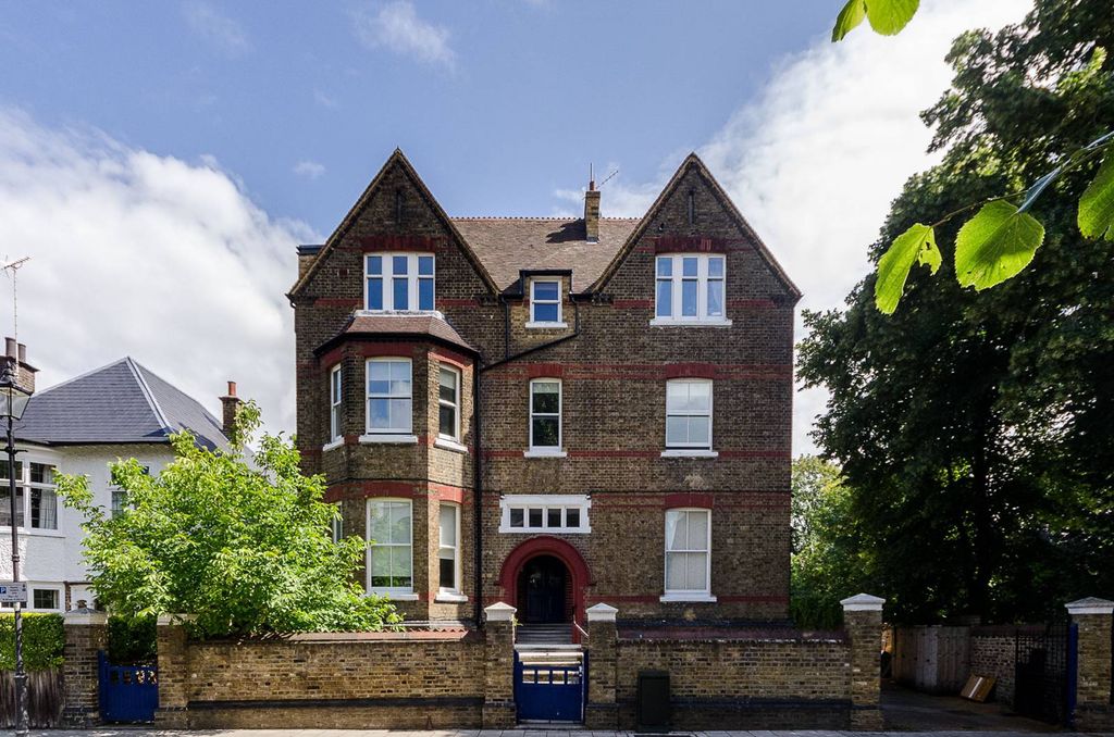 Property photo 2 of 7