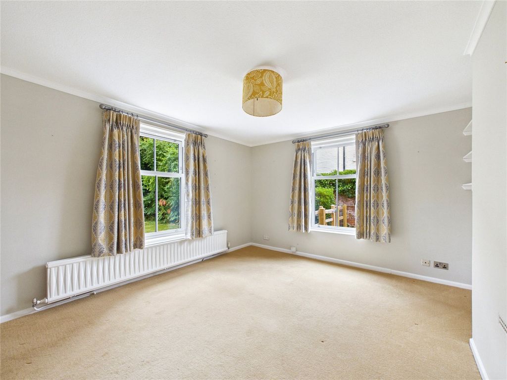 Property photo 2 of 20 Picture No. 03