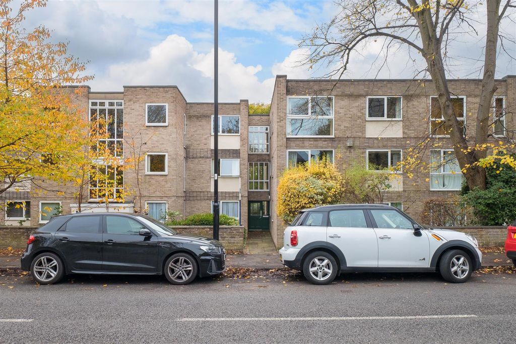 Property photo 3 of 20 Untitled (2 Of 13).Jpg