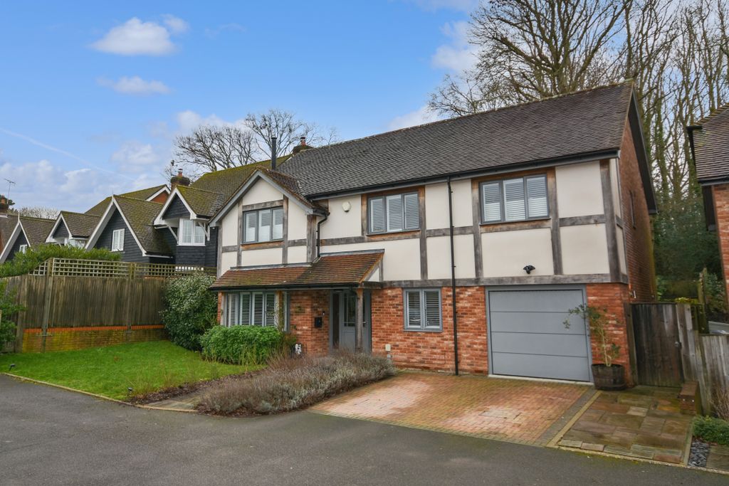 Property photo 2 of 22