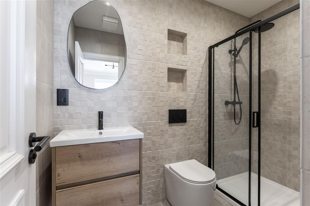 Additional image 6 of 2 bed flat for saleAlbion Place, Ramsgate, Ramsgate CT11