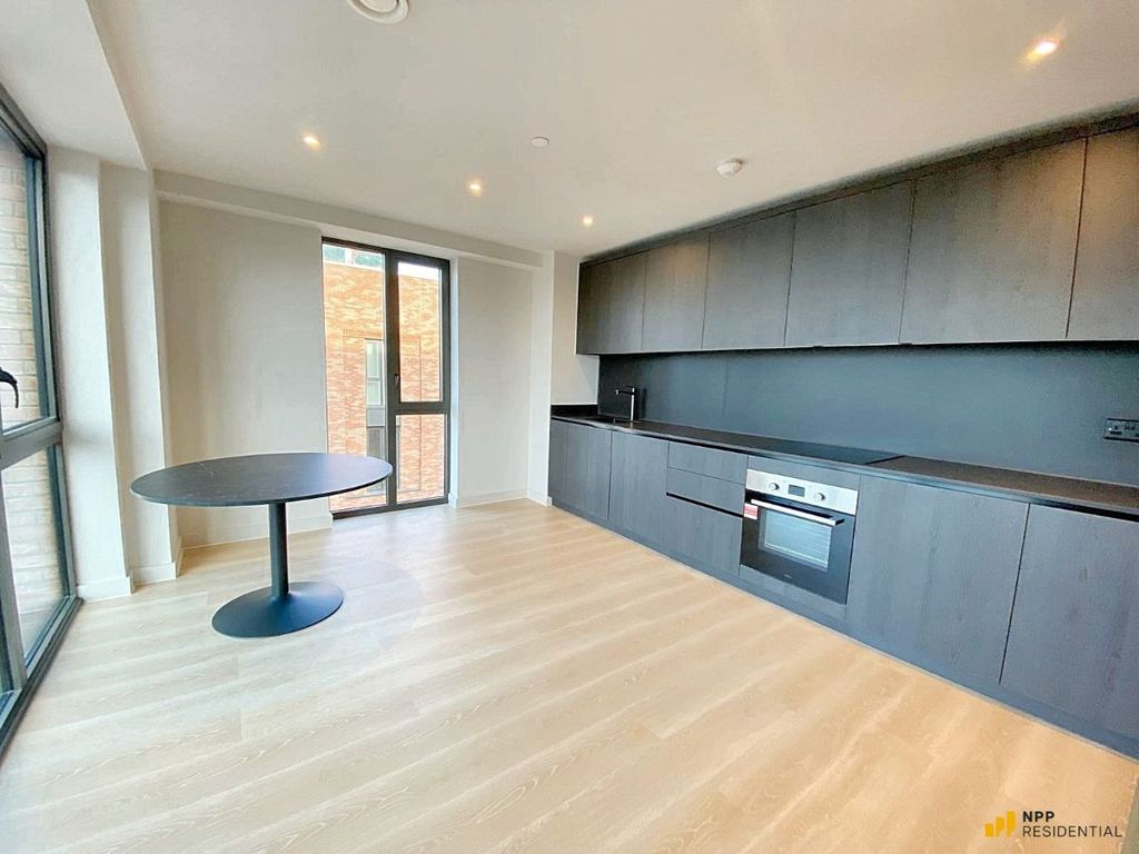 Property photo 3 of 21