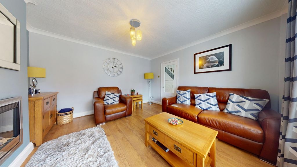 Property photo 2 of 29 5240716