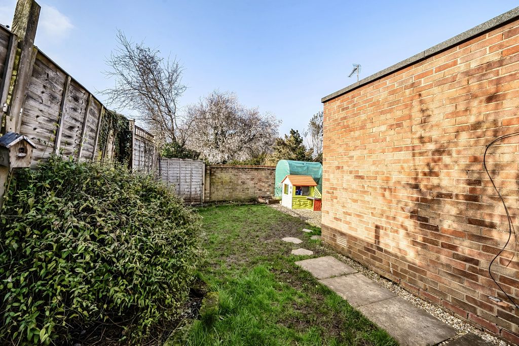 Property photo 2 of 14 1422351-13-69A841d6318A0