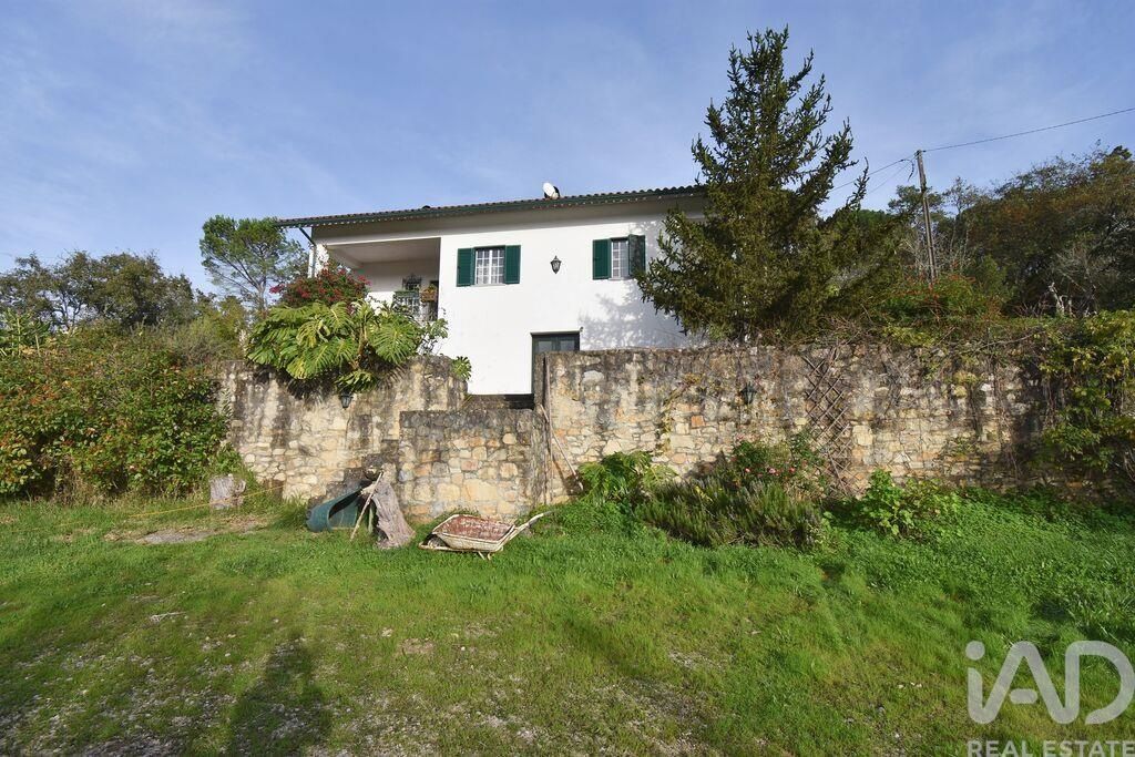 Property photo 2 of 28