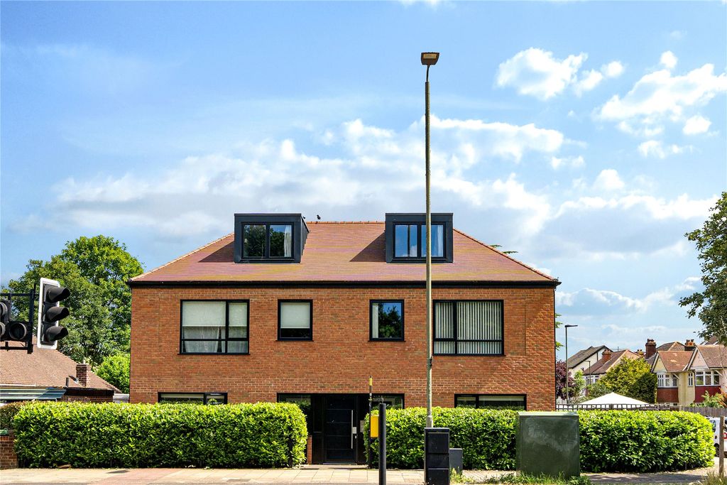 Property photo 1 of 12 Picture No. 02