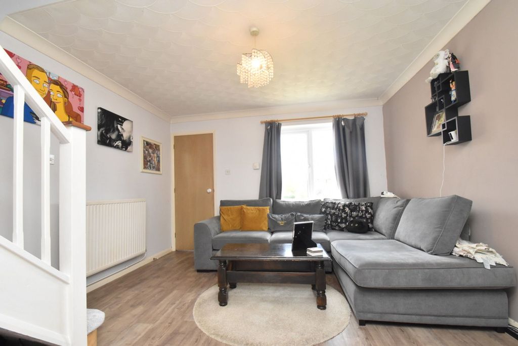 Property photo 3 of 14