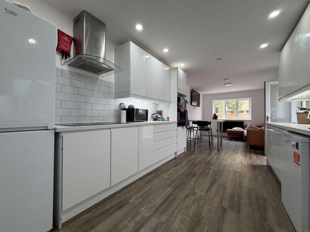Property photo 1 of 15 Call 02920 668585 To Secure Your Viewing _1