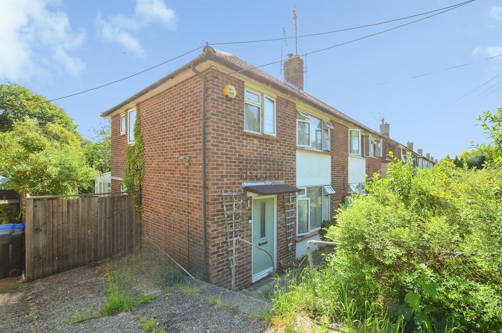 Property photo 1 of 18