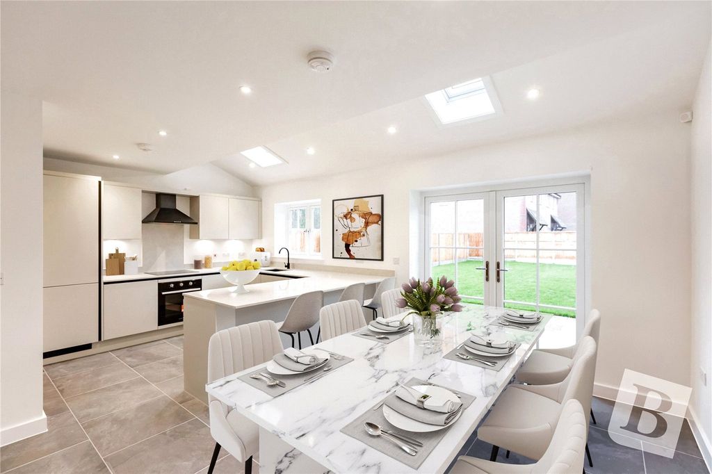 Property photo 3 of 17 Kitchen/Diner