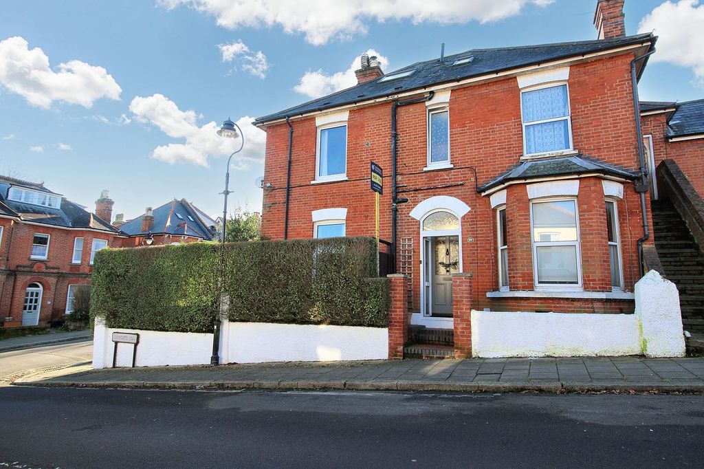 Property photo 1 of 14