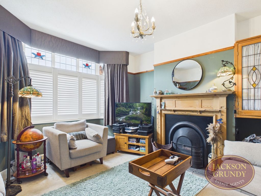 Property photo 2 of 12 The Drive