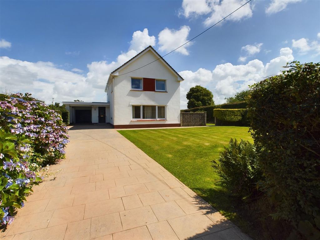 Property photo 1 of 36 Cam03278G0-Pr0054-Still027.Jpg