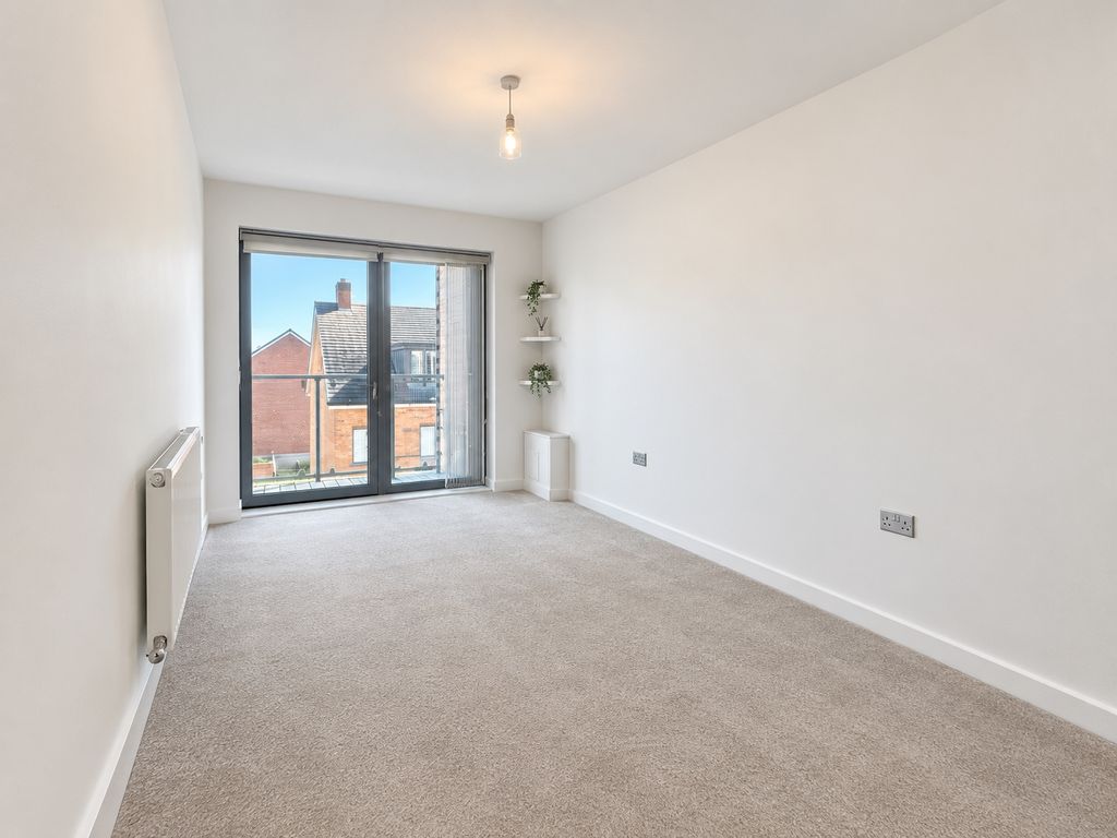 Property photo 3 of 7 Discovery Drive S...