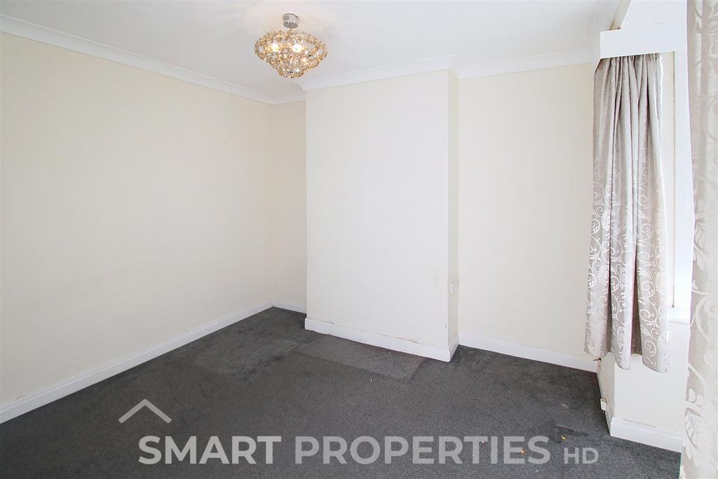 Property photo 2 of 10 5-Sandene-Drive_00003.Jpeg