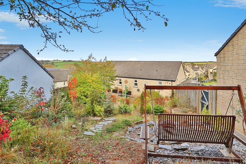 Property photo 2 of 14 Garden