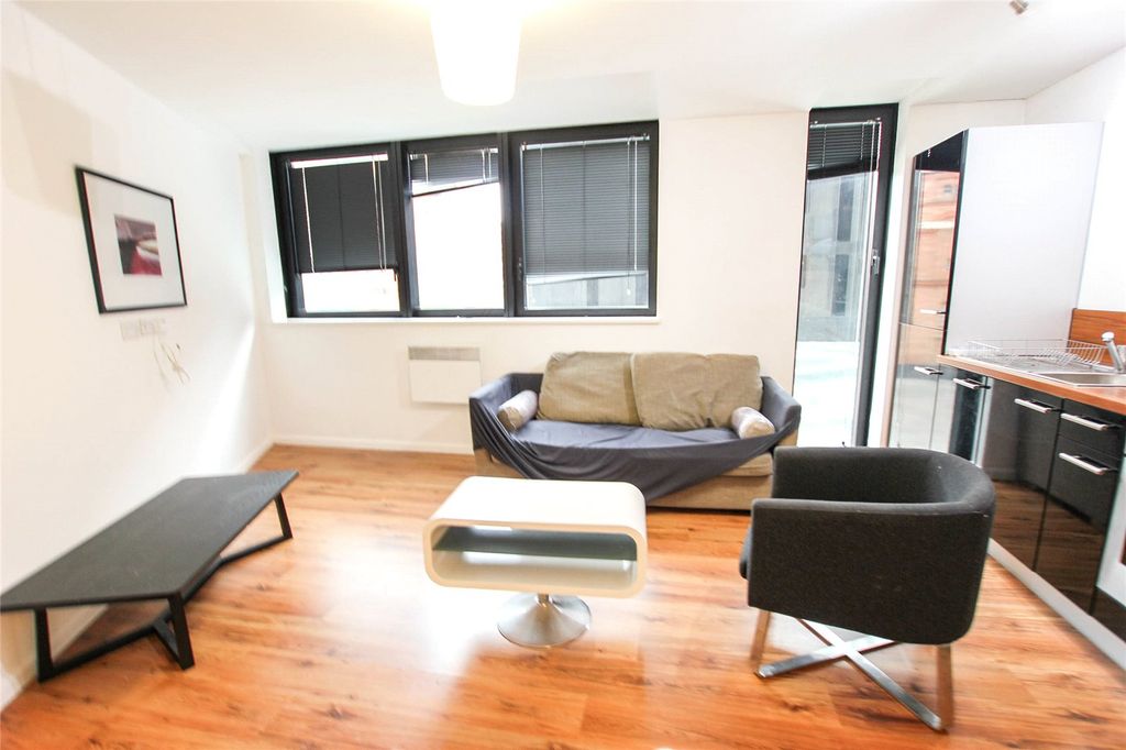 Property photo 3 of 10 Picture No. 04