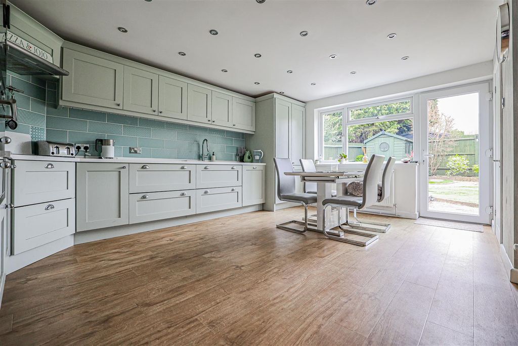 Property photo 3 of 34 980A0081.Jpg