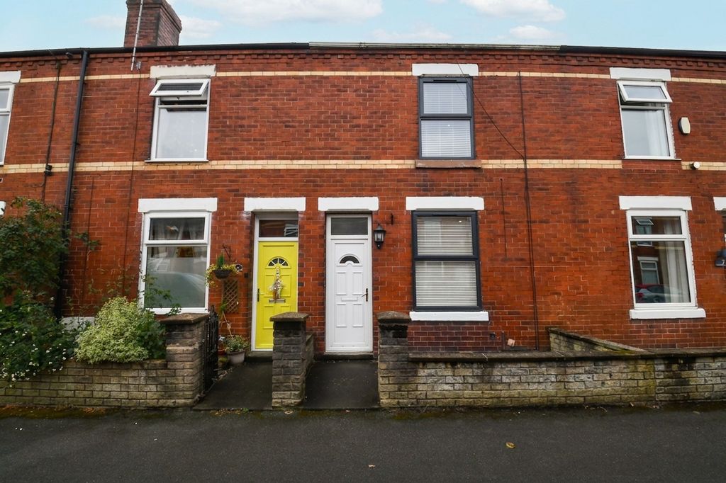 Property photo 3 of 12