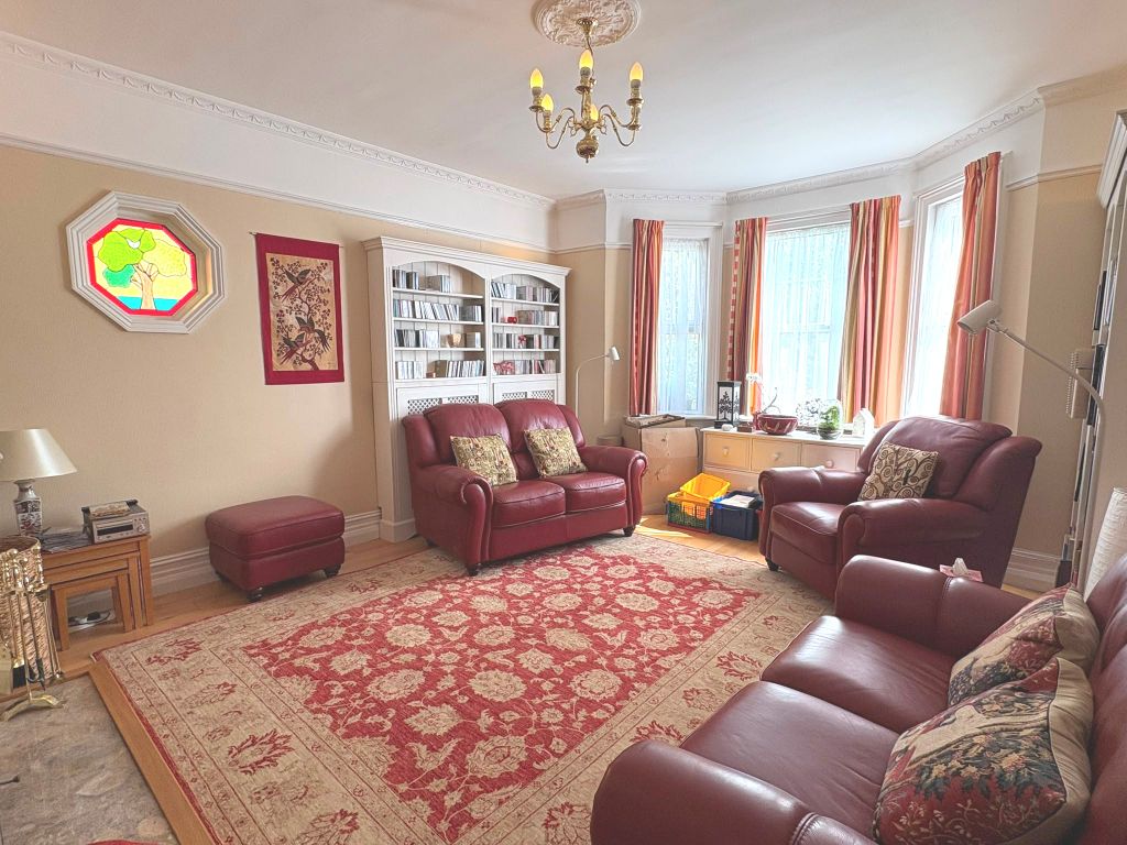 Property photo 3 of 12