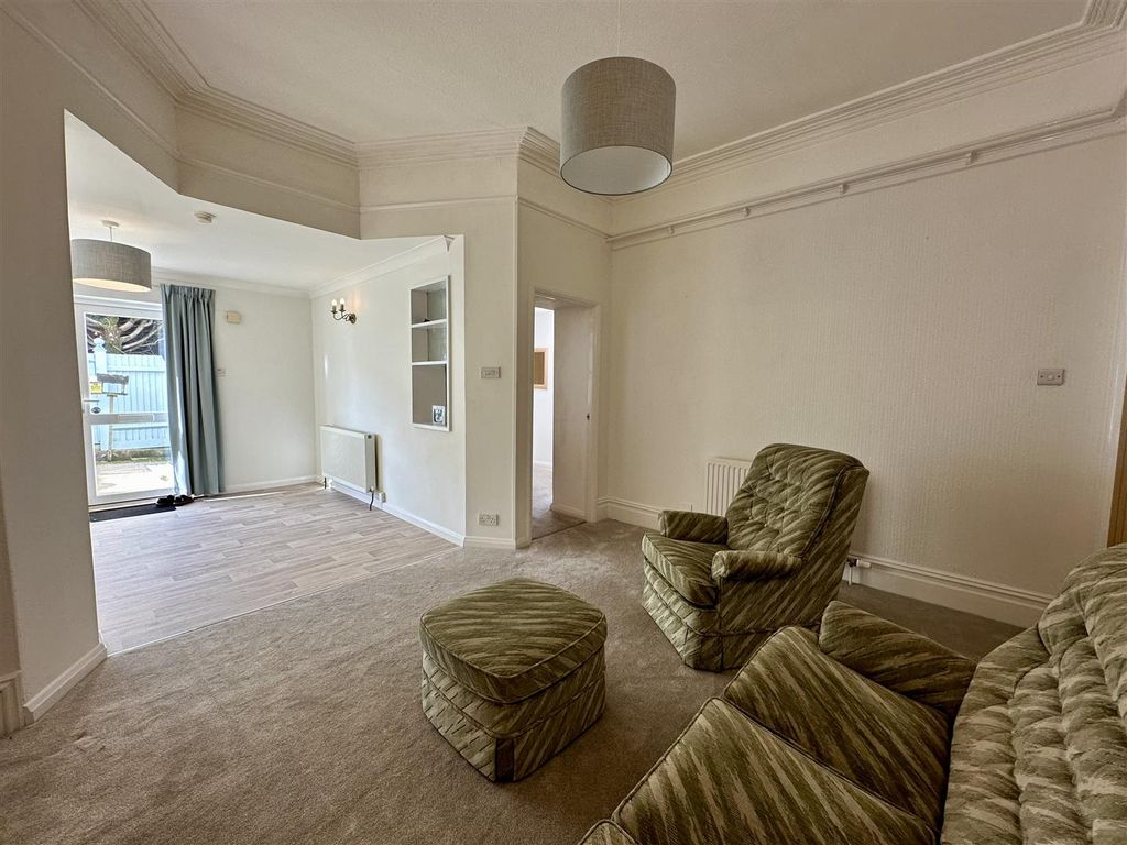 Property photo 2 of 19 Lounge Dining Room