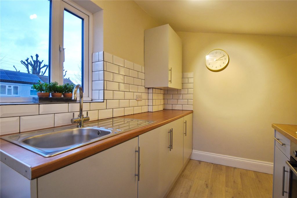 Property photo 3 of 11 Picture No. 09