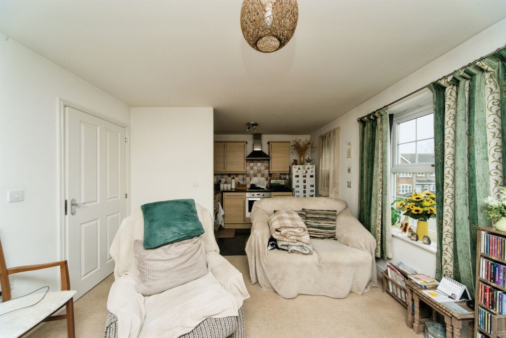 Property photo 2 of 12