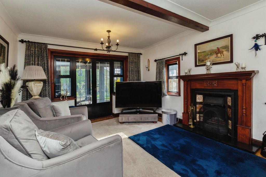 Property photo 2 of 34