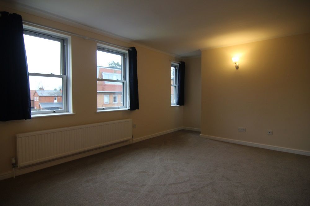 Property photo 2 of 6