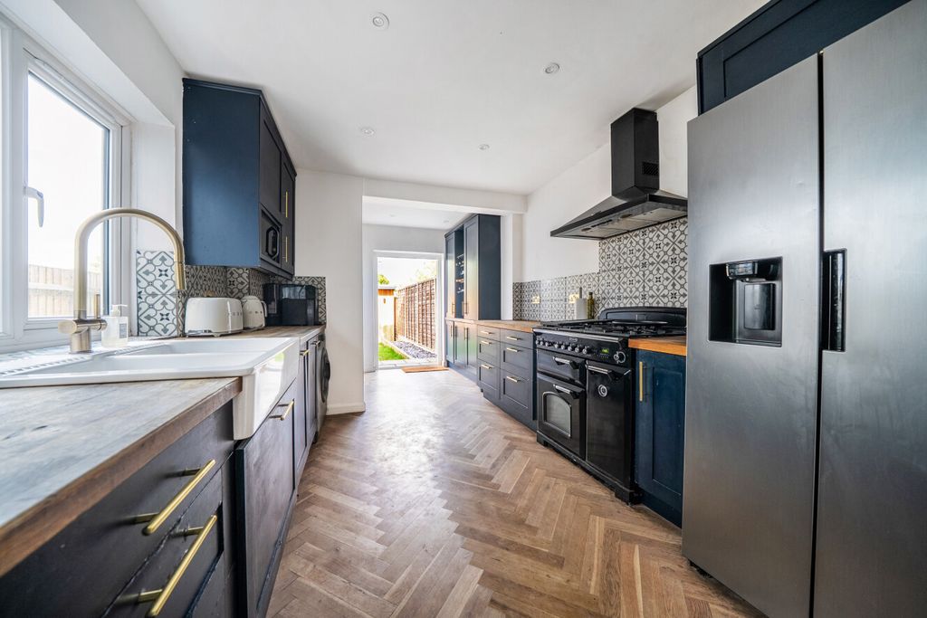 Property photo 3 of 20 1447138-7-69E2684...