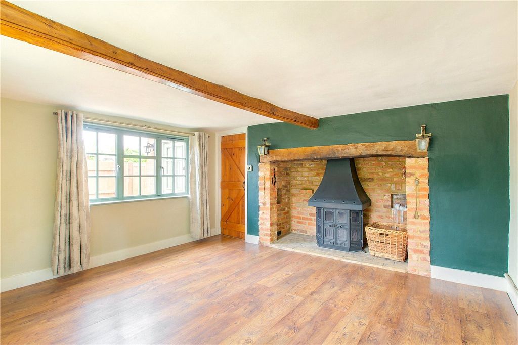 Property photo 3 of 12 Living Room