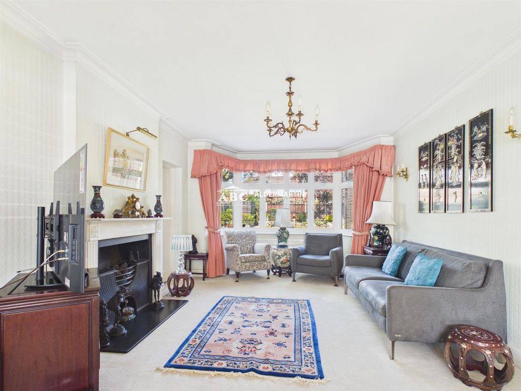 Property photo 2 of 22 Cam03827G0-Pr0148-Still003.Jpg