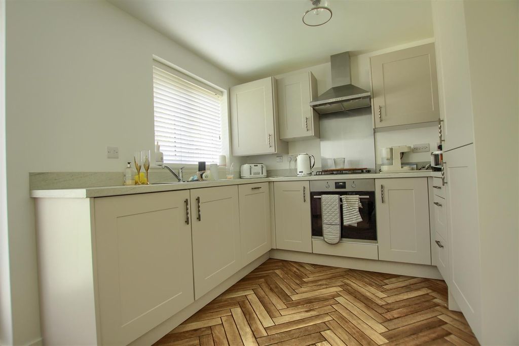 Property photo 3 of 7 bt4.Jpg