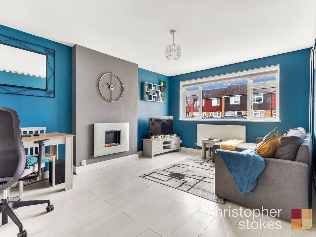 Property photo 2 of 12 1449252