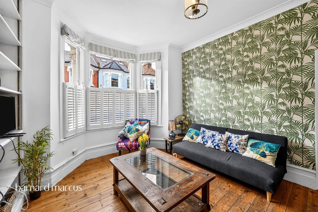 Property photo 2 of 9