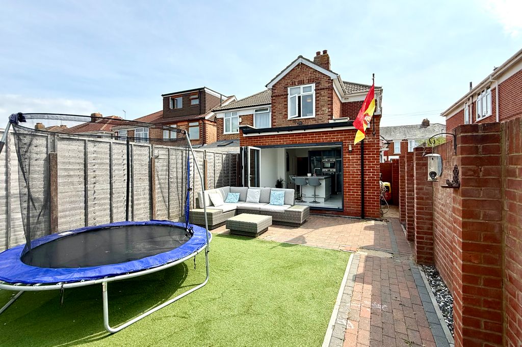 Property photo 3 of 18 Img_5756