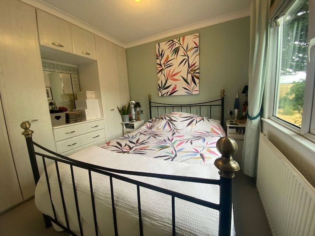 Property photo 3 of 16 Master Bedroom