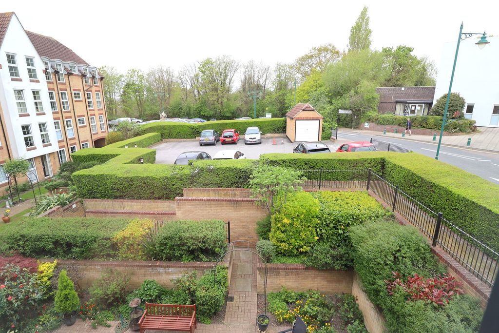 Property photo 3 of 15